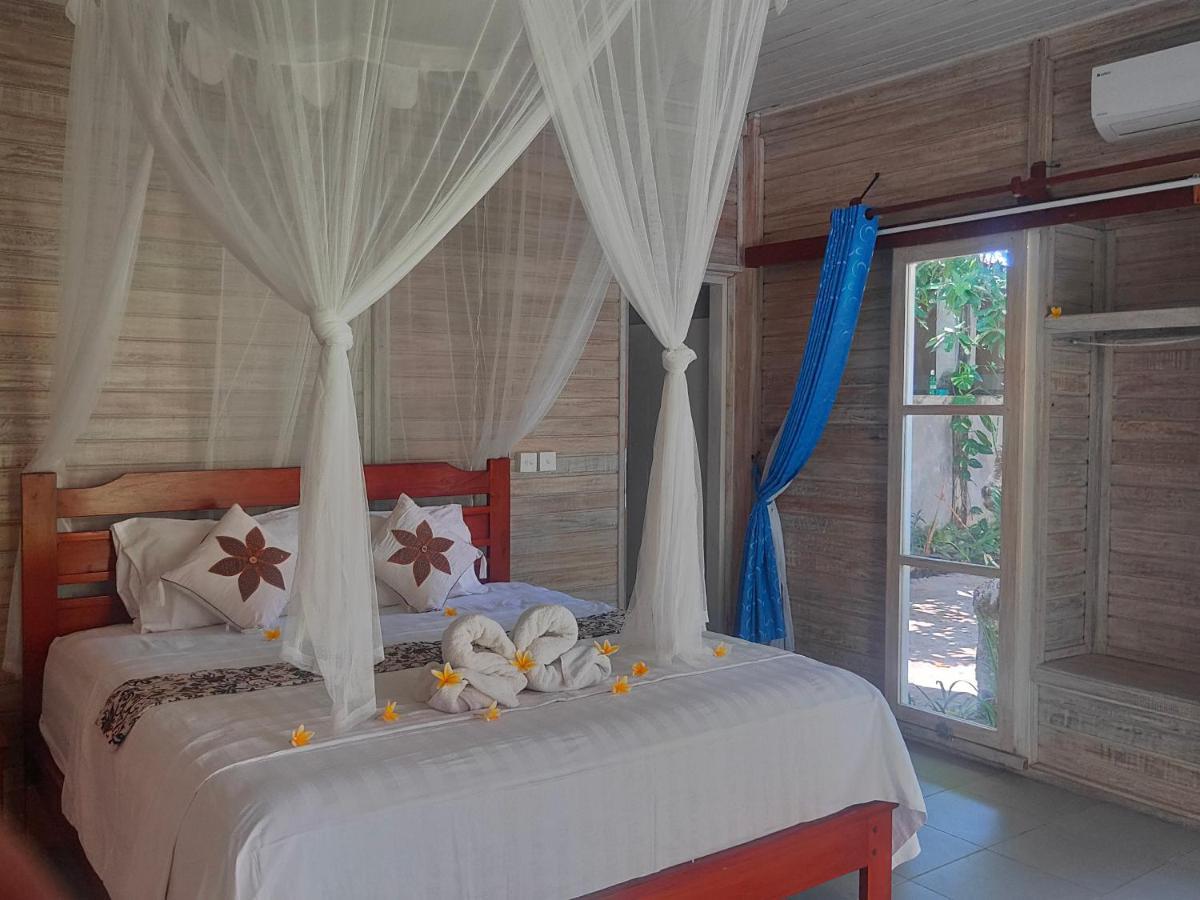Hotel Vista Huts Lembongan Extérieur photo