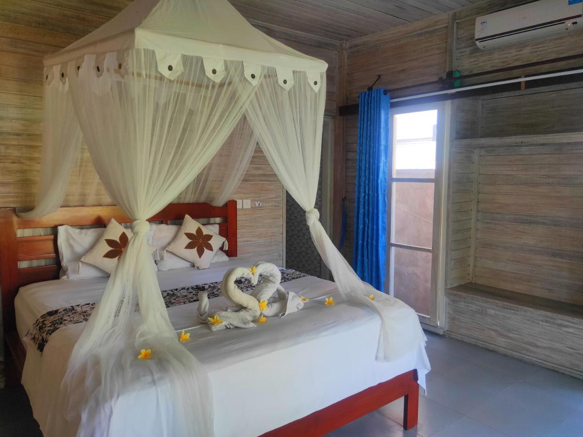 Hotel Vista Huts Lembongan Extérieur photo