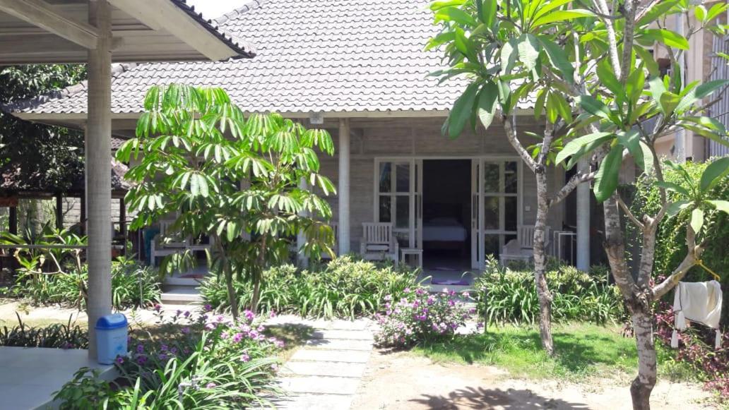 Hotel Vista Huts Lembongan Extérieur photo